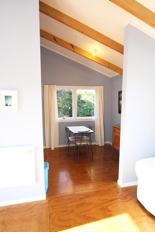 Fern Lodge Coromandel الغرفة الصورة